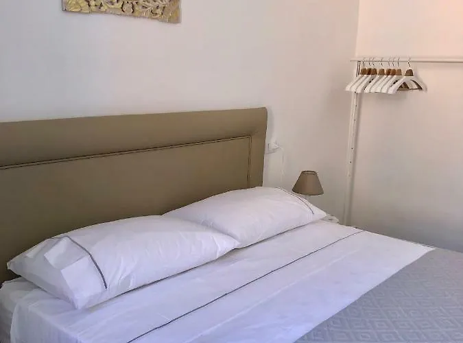 S.apollonia Trastevere * 罗马