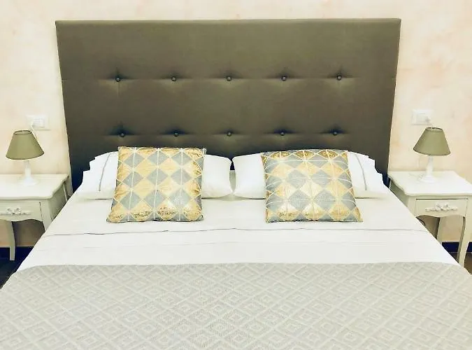 S.apollonia Trastevere * 罗马